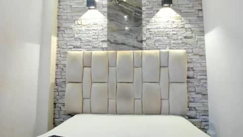 Snapshot of luca_kingg chatting on February 28, 2026, 7:37 pm Luca online show from February 28, 2026, 7:37 pm