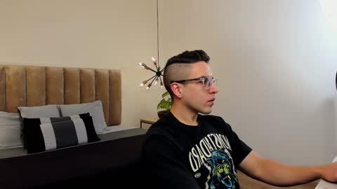 luca_morettii online show from September 22, 2025, 12:18 pm