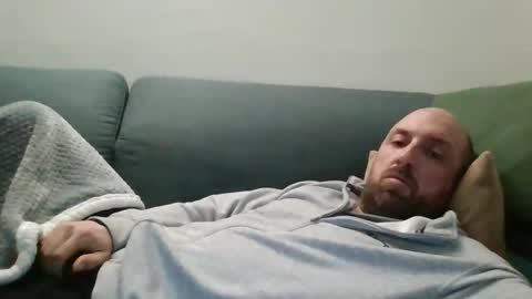 Snapshot of lucabeech88 chatting on February 25, 2026, 8:07 pm Luca online show from February 25, 2026, 8:07 pm