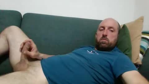 Luca online show from April 8, 2026, 7:25 pm