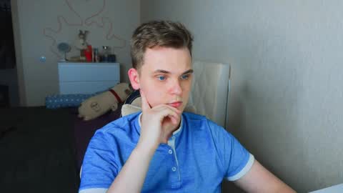 Lucas Gill online show from November 30, 2025, 5:06 pm