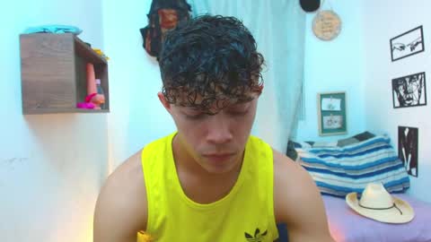 Lucas Luxx online show from September 15, 2025, 1:00 pm