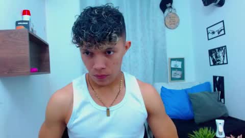 Lucas Luxx online show from February 2, 2026, 1:10 pm