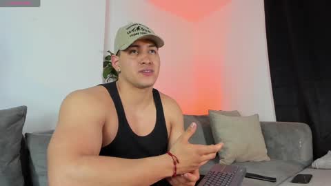 LUCA SANTOS online show from December 6, 2024, 3:30 am