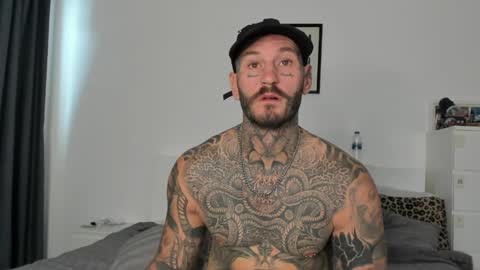 lucasexclusive online show from April 10, 2026, 5:34 am