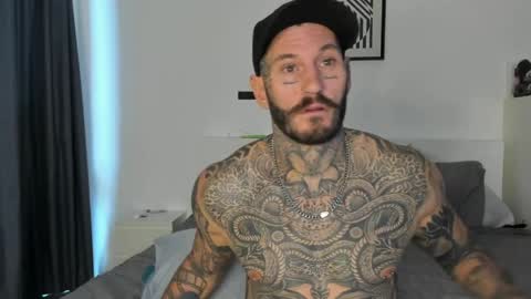 lucasexclusive online show from April 20, 2026, 5:43 am