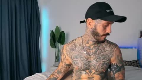 lucasexclusive online show from May 10, 2026, 3:44 am