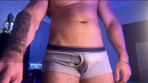 lucasfit24 online show from November 13, 2025, 5:12 pm