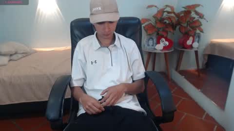 LucassSmith11 online show from December 4, 2025, 11:41 am