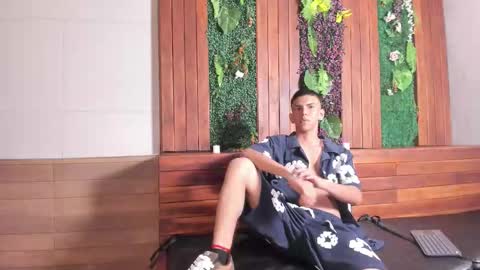 Lucca Moreti online show from March 23, 2026, 3:21 am