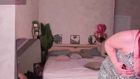 Gloria online show from March 3, 2026, 8:20 am