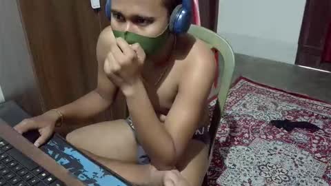 Snapshot of luci_ri chatting on October 25, 2025, 2:30 am luci_ri online show from October 25, 2025, 2:30 am