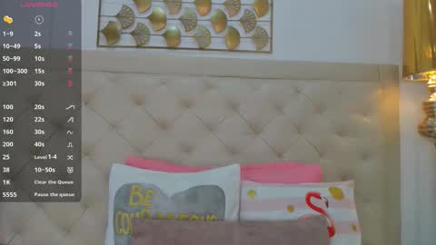 lucia_lorenz online show from February 10, 2026, 11:25 am