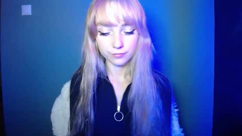 Lucy online show from October 1, 2025, 6:14 pm