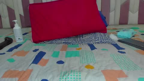 instagram luciana417  online show from January 14, 2025, 6:13 am