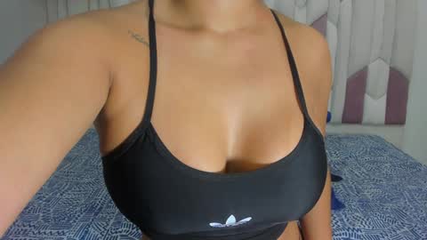 instagram luciana417  online show from January 23, 2025, 3:16 am