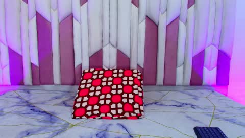 instagram luciana417  online show from October 21, 2025, 3:07 am