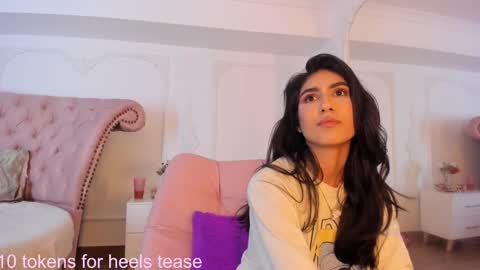 Luciana online show from October 1, 2025, 8:15 pm