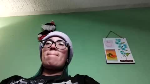 Snapshot of lucianacapisce chatting on February 16, 2025, 5:48 am Dani 3 online show from February 16, 2025, 5:48 am