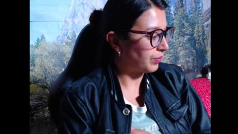 Snapshot of lucianahalen chatting on October 18, 2025, 7:09 am Lucy online show from October 18, 2025, 7:09 am