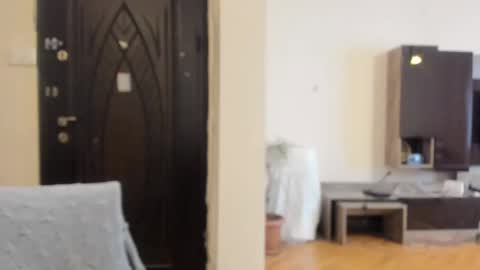 Mysterious Girl online show from February 18, 2025, 8:49 am