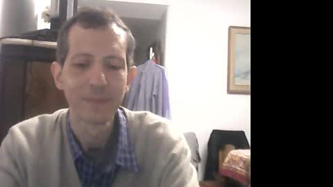 Snapshot of lucianoaxel chatting on December 29, 2024, 2:27 am Luciano online show from December 29, 2024, 2:27 am