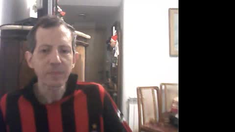 Snapshot of lucianoaxel chatting on January 11, 2025, 9:25 pm Luciano online show from January 11, 2025, 9:25 pm