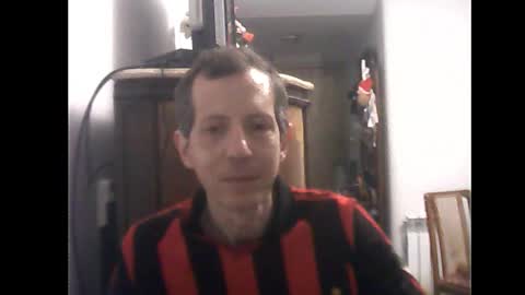 Snapshot of lucianoaxel chatting on January 15, 2025, 1:02 am Luciano online show from January 15, 2025, 1:02 am
