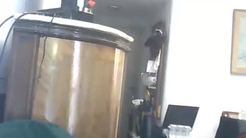 Luciano online show from April 11, 2026, 6:23 pm