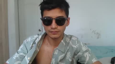 Snapshot of lucifferr_ chatting on January 22, 2025, 7:45 pm leonel online show from January 22, 2025, 7:45 pm