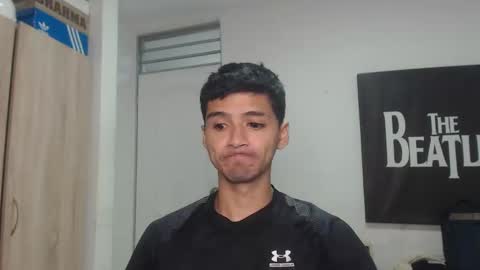 Snapshot of lucifferr_ chatting on February 10, 2025, 3:13 am leonel online show from February 10, 2025, 3:13 am