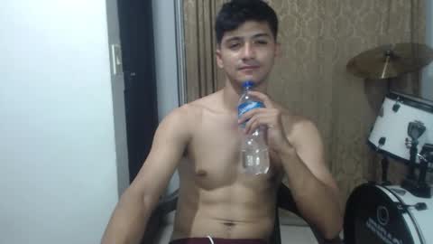 Snapshot of lucifferr_ chatting on December 17, 2025, 1:11 am leonel online show from December 17, 2025, 1:11 am