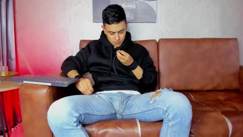 Leo online show from January 27, 2025, 11:11 am