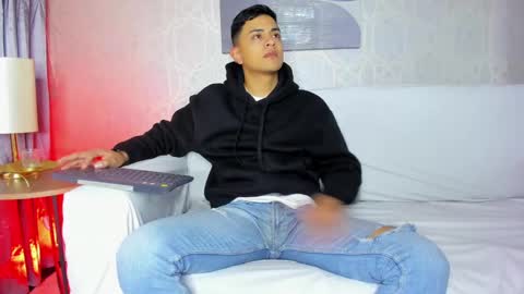 Leo online show from February 5, 2025, 11:02 am