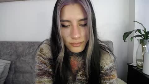 luciiana online show from February 27, 2026, 5:46 pm