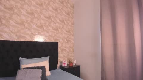 Snapshot of lucio__fox chatting on October 6, 2025, 12:02 pm Lucio online show from October 6, 2025, 12:02 pm