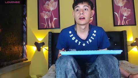 luckk_ online show from April 5, 2026, 5:37 am
