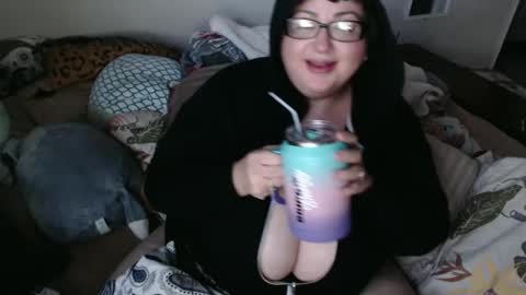 lucklucybbw online show from January 11, 2025, 11:35 pm