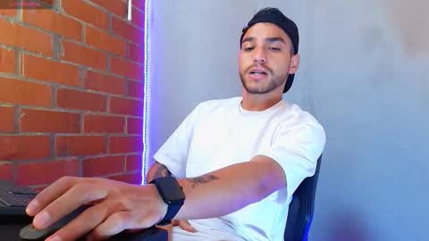 lucky_blessed online show from October 22, 2025, 3:12 pm