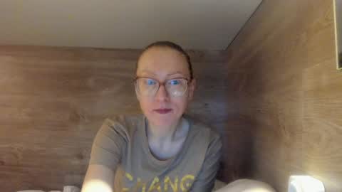 lucky_licky20 online show from January 27, 2025, 4:09 am