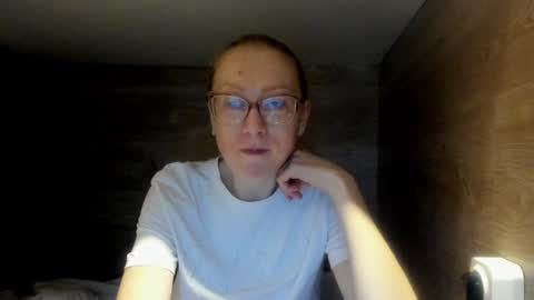 lucky_licky20 online show from January 31, 2025, 4:03 am