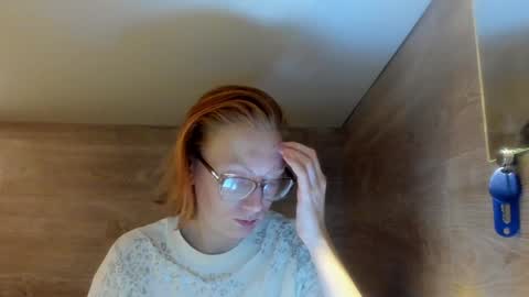 lucky_licky20 online show from February 5, 2025, 4:27 am