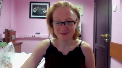 lucky_licky20 online show from February 28, 2025, 3:37 am