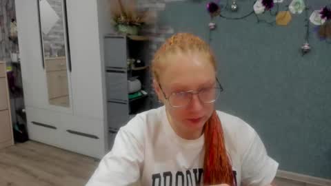 lucky_licky20 online show from December 19, 2025, 1:45 am