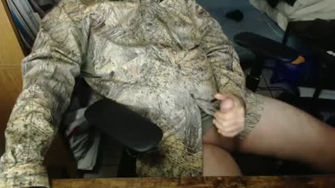 luckycharms9595 online show from January 13, 2025, 10:03 am