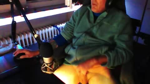 Snapshot of luckyfreak1 chatting on September 26, 2025, 5:39 pm call me Stefan online show from September 26, 2025, 5:39 pm