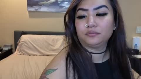 luckylee1992 online show from September 11, 2025, 2:11 am