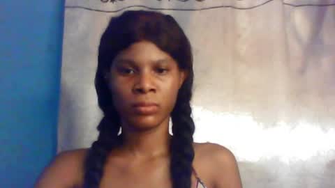 Snapshot of luckymadequeen chatting on December 31, 2024, 12:04 pm Gloria online show from December 31, 2024, 12:04 pm