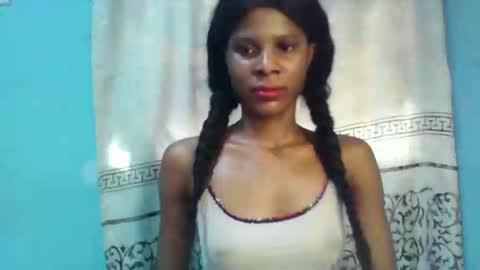 Snapshot of luckymadequeen chatting on January 18, 2025, 1:40 pm Gloria online show from January 18, 2025, 1:40 pm