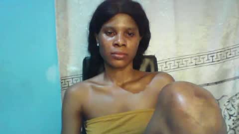Snapshot of luckymadequeen chatting on January 19, 2025, 6:09 am Gloria online show from January 19, 2025, 6:09 am